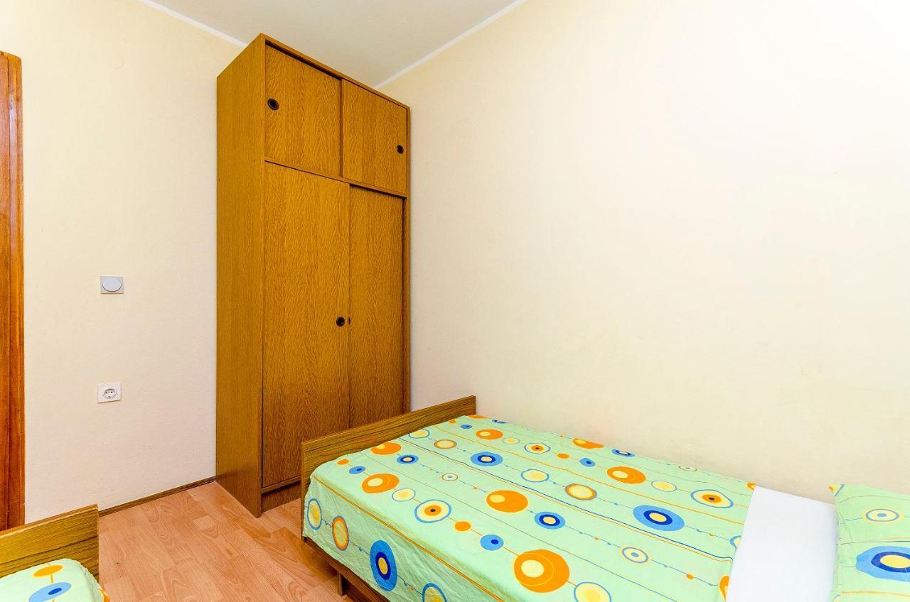 Quiet Apartment *